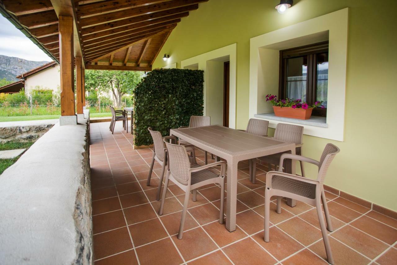 El Campo Mateo Apartamentos Cangas de Onis Exterior photo